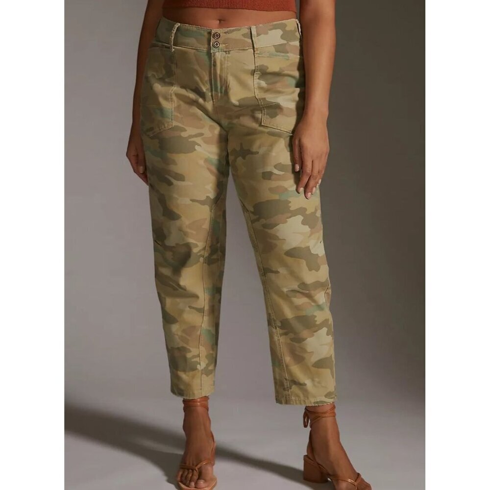 Anthropologie Pilcro The Wanderer Low-Rise Straight Leg Camo Print Pants Size 31